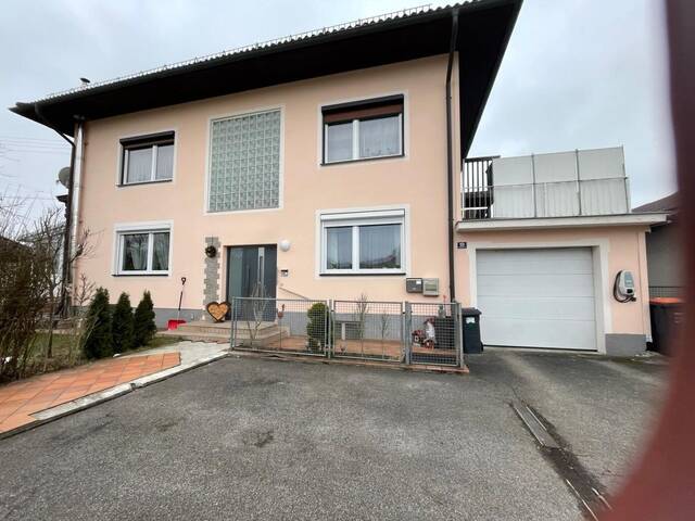 Immobilie in Timelkam - Gepflegte 4-Zi-Gartenwohnung mit Terrasse, Garage & Einbauküche in 4850 Timelkam, 129m² - Bild 0