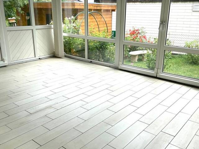 Immobilie in Timelkam - Gepflegte 4-Zi-Gartenwohnung mit Terrasse, Garage & Einbauküche in 4850 Timelkam, 129m² - Bild 2