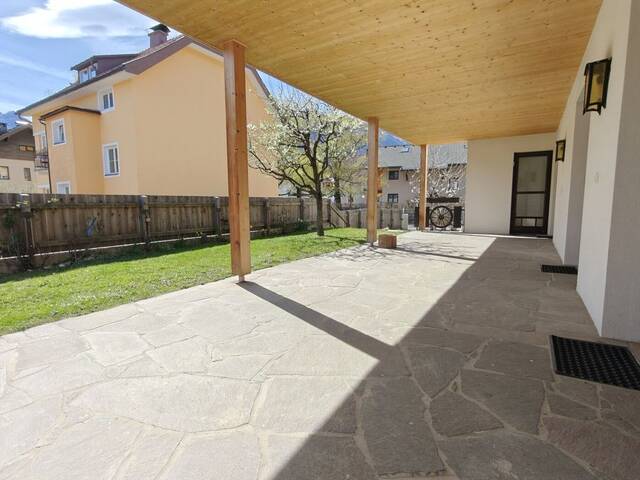 Immobilie in Lienz - Geräumige Wohnung in Lienz mit Terrasse und Gartenzugang - Bild 1