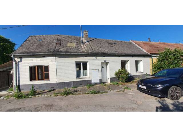 Immobilie in Zistersdorf - Landhaus mit kleinem für Handwerker! - Bild 1