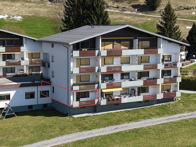 Immobilie in Batschuns - Renovierte 3.5 Zimmer Ferienwohnung Erdgeschosswohnung mit Balkon - Bild 0