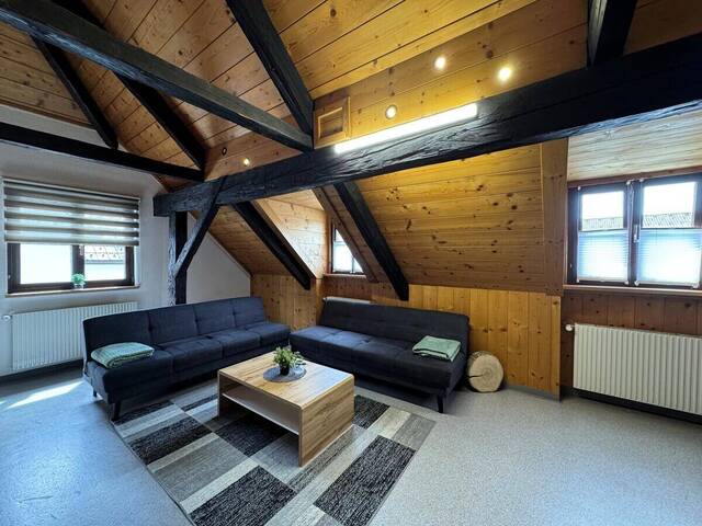 Immobilie in Öblarn - Zweitwohnsitz! Charmante Dachgeschosswohnung im denkmalgeschützten Altbau - Bild 2