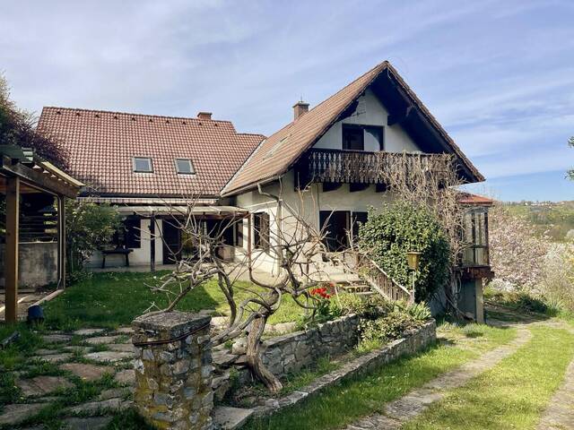 Immobilie in Hitzendorf - Haus mit ca. 275 m² Wohnfläche, ca. 2.200 m² Grund - ideal für Großfamilien, sanierungsbedürftig! - Bild 0