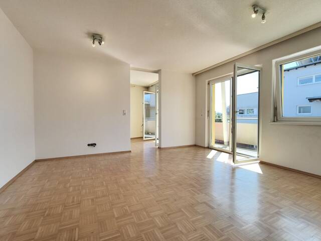 Immobilie in Höchst - Charmante 3-Zi-Wohnung in Höchst mit Balkon! - Bild 0