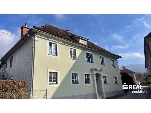 Immobilie in Kirchdorf an der Krems - Charmantes Stadthaus mit großzügigem Garten im Zentrum - Bild 0