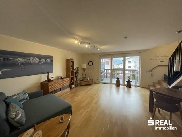 Immobilie in Bad Häring - Modernes Wohngefühl auf zwei Ebenen – neuwertige Maisonette-Wohnung mit Balkon und traumhaftem Ausblick in Bad Häring - Bild 1