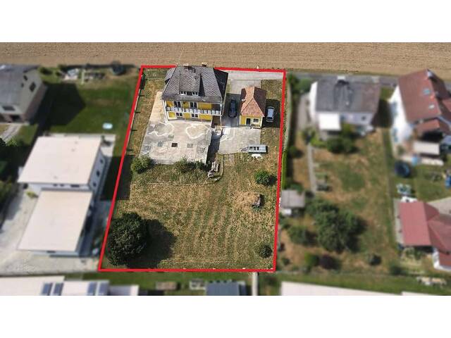 Immobilie in Friedberg - Ruhig gelegenes, sanierungsbedürftiges Mehrfamilienhaus mit großzügigem Grundstück in Friedberg - Bild 1