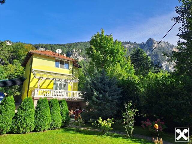 Immobilie in Oberhöflein - TOP LAGE zwischen Hohe Wand und Schneeberg: Einmalige Immobilie - Bild 1