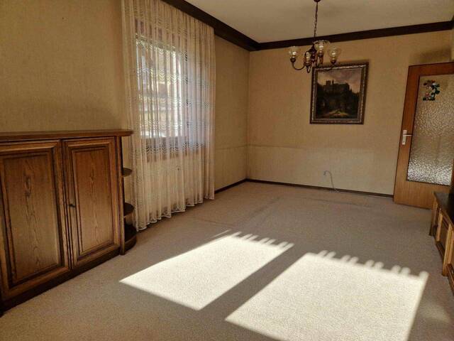 Immobilie in Mürzsteg - Sanierungsbedürftige 3-Zimmer Wohnung mit Loggia und Terrasse - Bild 4