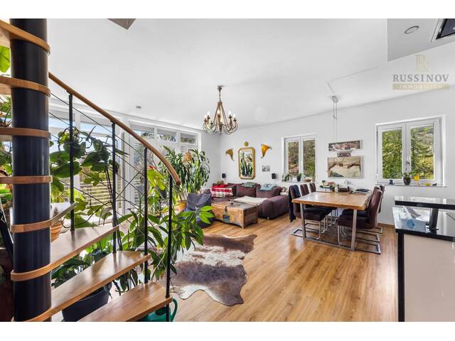 Immobilie in St. Martin am Techelsberg - Traumhafte Penthouse-Maisonette mit einzigartigem Seeblick #Wörthersee-Blick #Karawankenblick #Raumwunder - Bild 1