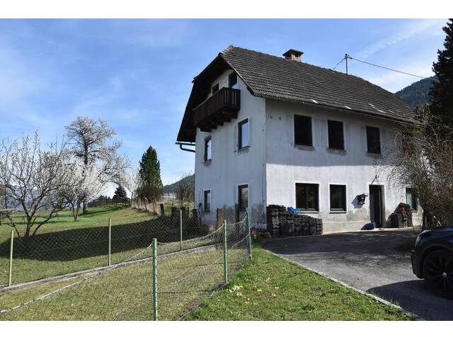 Immobilie in Baldramsdorf - Sanierungsbedürftiges Mehrfamilienhaus mit großem Baugrundstück - Bild 0