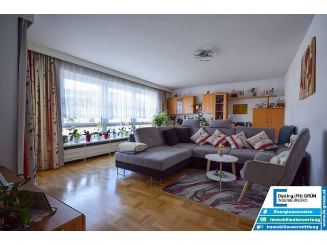 Immobilie in St. Oswald bei Freistadt - Stilvoll wohnen in Bestlage: großzügige Wohnung mit Loggia, Garage und privatem Kellerbereich - Bild 3