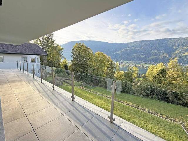 Immobilie in Ossiach - Moderne Villa mit unverbaubarem Seeblick am Ossiacher See - Bild 2