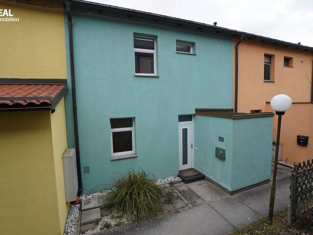 Immobilie in Hoheneich - Saniertes Reihenhaus mit Garten, Terrasse und Balkon - Bild 1