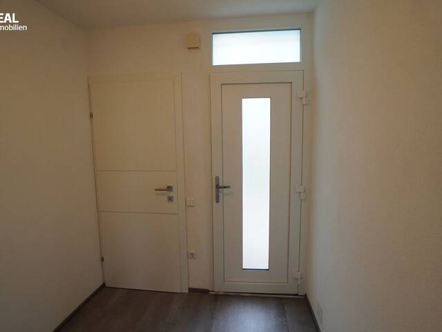Immobilie in Hoheneich - Saniertes Reihenhaus mit Garten, Terrasse und Balkon - Bild 2