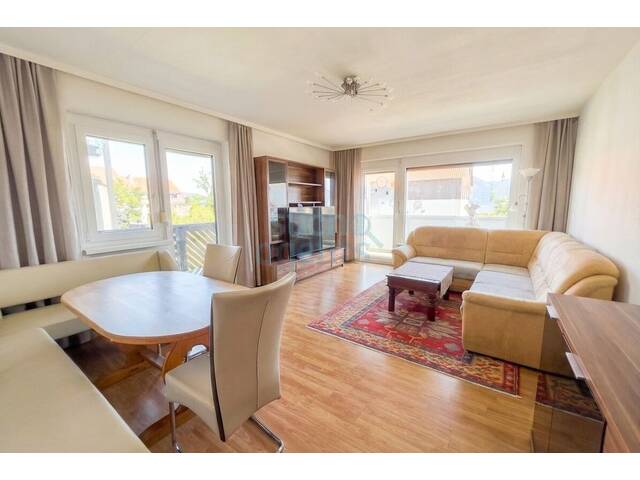 Immobilie in Altmünster - Traunsee-Blick & Sonne: Stilvolle 3-Zimmer-Wohnung mit 2 Balkonen, Garage & ruhiger Lage - Bild 3