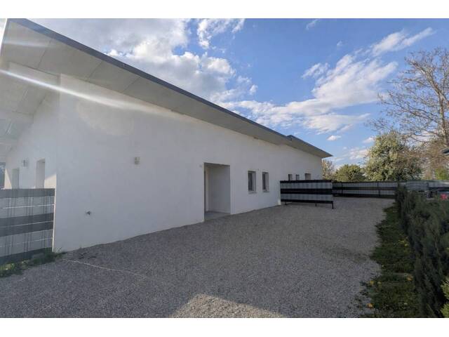 Immobilie in Moosbach - Bungalow Doppelhaushälfte mit 4 Schlafzimmern - Bild 1
