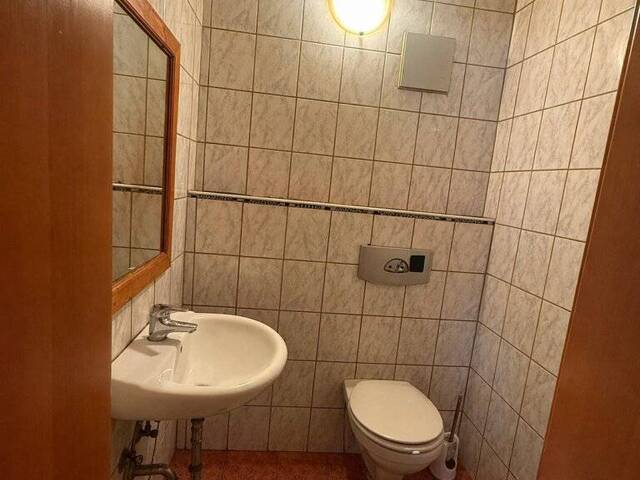 Immobilie in Großklein - Wohnen mit Weitblick - großzügiges Haus mit zwei Wohnebenen, großem Garten, Pool und viel Potenzial! - Bild 4