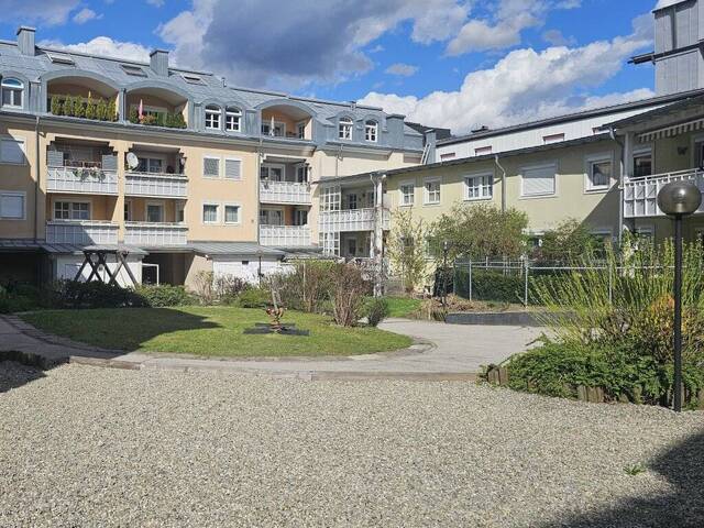 Immobilie in Lienz - Zentrumsnahe Eigentumswohnung mit Südbalkon und Tiefgaragenstellplatz in Lienz - Bild 0
