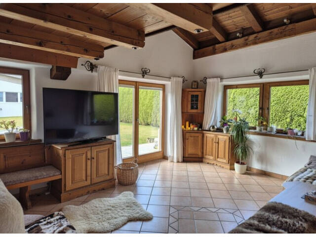 Immobilie in Oberndorf in Tirol - Exklusives 320m² Haus in Oberndorf/Tirol – gepflegt, Garage, Einbauküche, Top Lage! - Bild 2