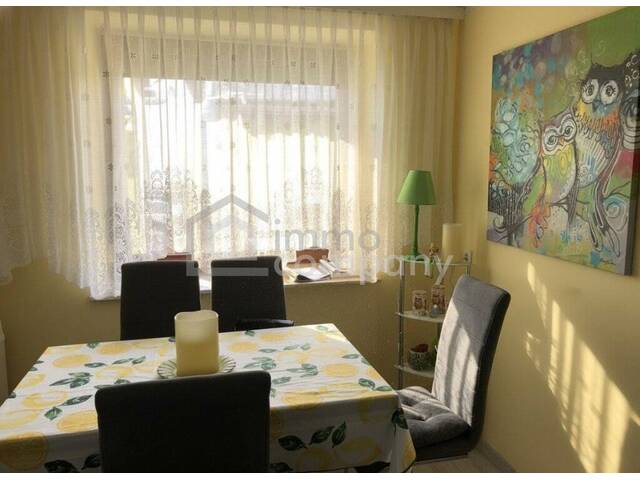 Immobilie in Marchegg - Charmantes 3-Zi-Einfamilienhaus in Marchegg mit Pool, Garage & Garten - EUR280.000! - Bild 1