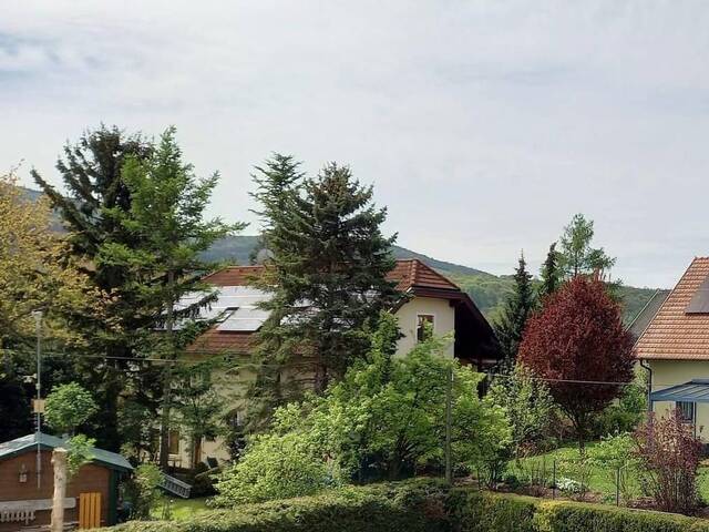 Immobilie in Königstetten - LIEBEVOLLES, TEILRENOVIERTES EINFAMILIENHAUS IN BEGEHRTER WOHNLAGE VON KÖNIGSTETTEN MIT HERRLICHEM FERNBLICK IN DEN WIENERWALD - Bild 2