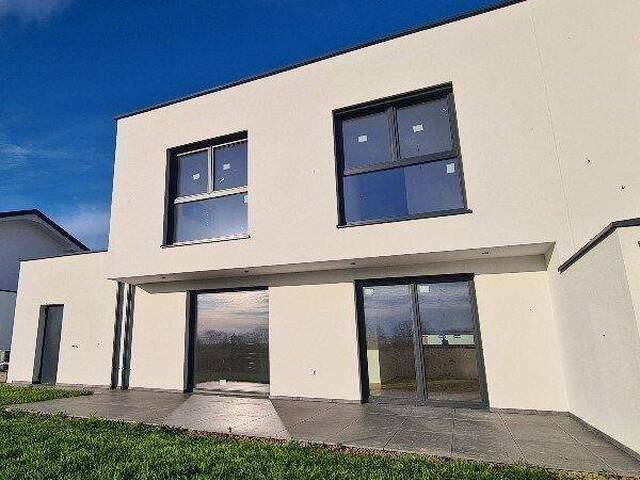 Immobilie in Mühlheim am Inn - ANBOT LIEGT AUF**Moderne Doppelhaushälfte am Inn - Neubau mit Stil und Komfort - Bild 0