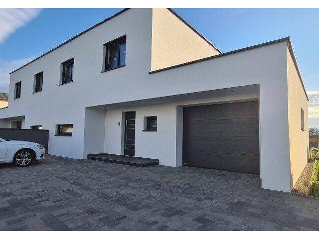 Immobilie in Mühlheim am Inn - ANBOT LIEGT AUF**Moderne Doppelhaushälfte am Inn - Neubau mit Stil und Komfort - Bild 1