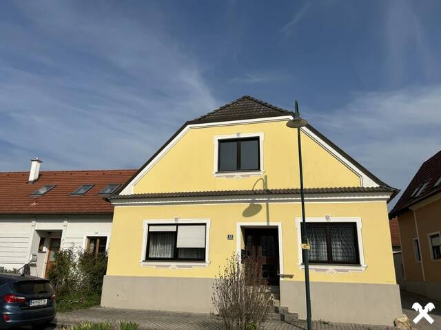 Immobilie in Schrick - Einfamilienhaus in 2191 Schrick - Nähe Mistelbach - Bild 0