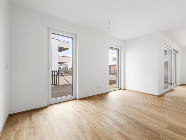 Immobilie in Wiener Neustadt - PROVISIONSFREI! Lichtdurchflutete 2-Zimmer-Wohnung mit Garten | Ideal geschnitten für viel Raum | Bezugsfertig - Bild 2