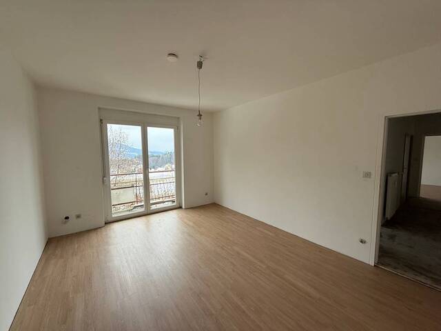 Immobilie in Schlatten - St. Jakob im Rosental/Schlatten: 2 Zimmerwohnung mit Balkon im 1. Obergeschoss - Bild 1