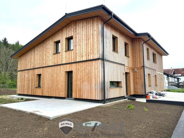 Immobilie in Elsbach - Idyllisch & grandios - Ihr modernes Luxus-Haus mit Pool! - Bild 0