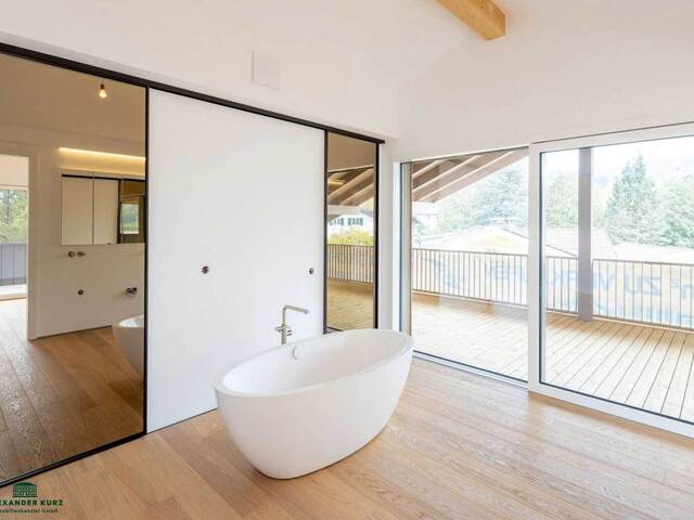 Immobilie in Zell am Moos - Bezugsfertiges Penthouse mit Seeblick am Irrsee - Bild 0