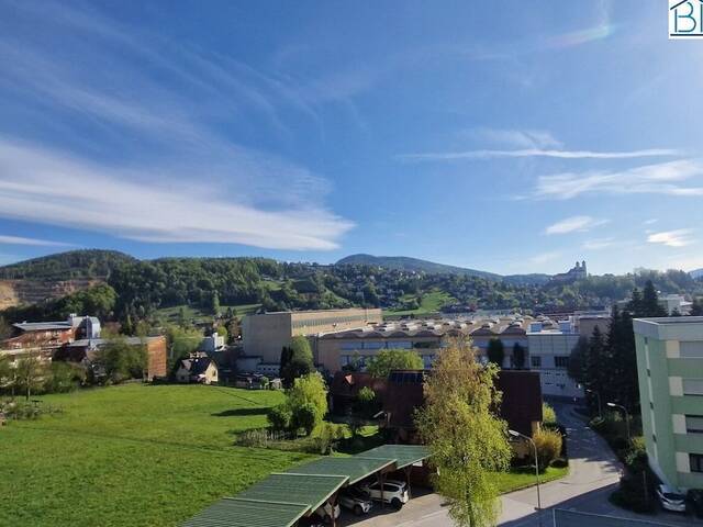 Immobilie in Weiz - Moderne 3-Zi. mit Balkon & Wintergarten im Zentrum - Bild 1