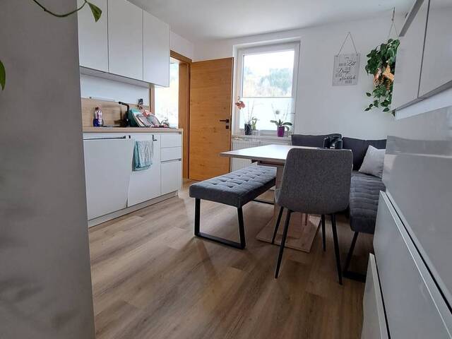 Immobilie in Bruckmühl - Erdgeschosswohnung mit eigenem Eingang, Garten & Terrasse - 75 m² - provisionsfrei - Bild 1
