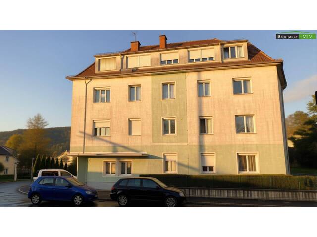 Immobilie in Knittelfeld - Modernisierungsbedürftige 2,5-Zimmer-Dachgeschosswohnung mit Kaminanschluss in begehrter Lage von Knittelfeld - Bild 0