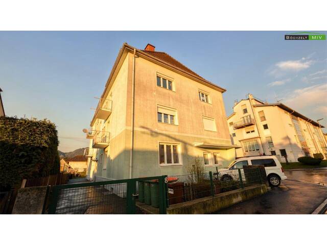 Immobilie in Knittelfeld - Modernisierungsbedürftige 2,5-Zimmer-Dachgeschosswohnung mit Kaminanschluss in begehrter Lage von Knittelfeld - Bild 2