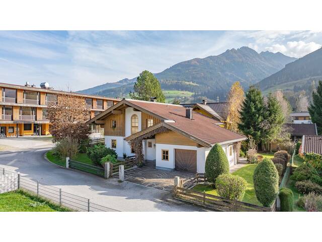 Immobilie in Niedernsill - Gepflegtes Landhaus mit schönem Ausblick in sonniger Ruhelage - Bild 0