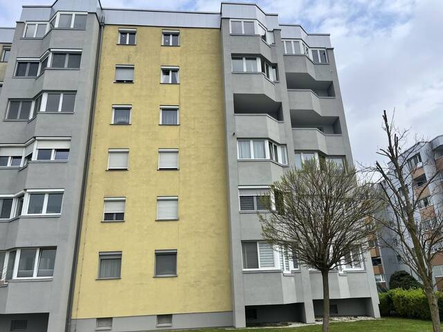 Immobilie in Asten - Eigentumswohnung mit traumhaftem Ausblick im 5. Stock - Bild 0