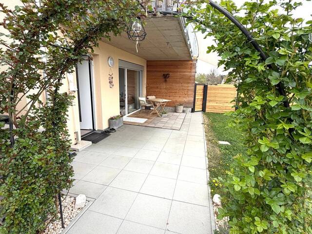 Immobilie in Gleisdorf - Charmantes Eckreihenhaus mit Gartenidylle und sonniger Terrasse in ruhiger Lage - Bild 0