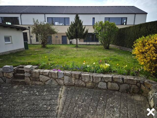 Immobilie in Göllersdorf - GEPFLEGTES EINFAMILIENHAUS MIT GARAGE UND SCHÖNEM GARTEN - Bild 1