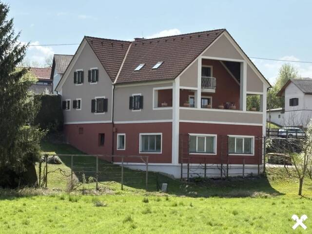 Immobilie in Fehring - Geräumiges Familienwohnhaus mit Einliegerwohnung in Fehring - Bild 1