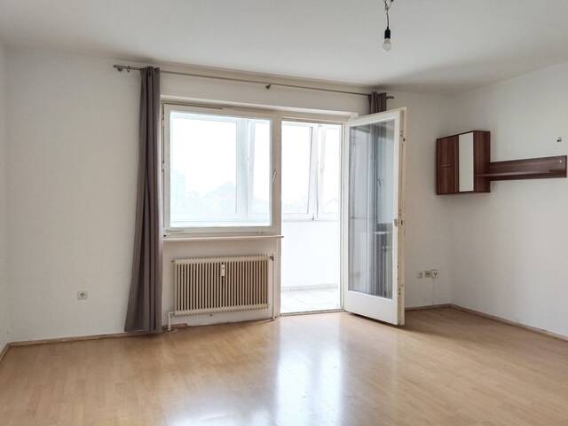 Immobilie in Linz - Zentrale 1-Zimmer-Wohnung mit Loggia und eigenem überdachten Parkplatz - Bild 0