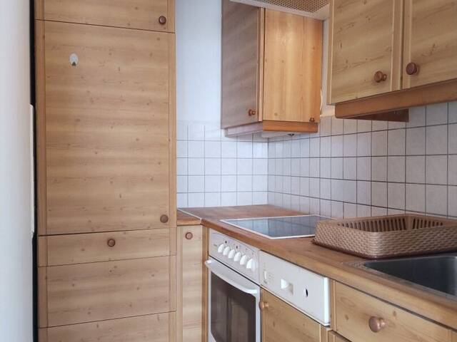 Immobilie in Linz - Zentrale 1-Zimmer-Wohnung mit Loggia und eigenem überdachten Parkplatz - Bild 2