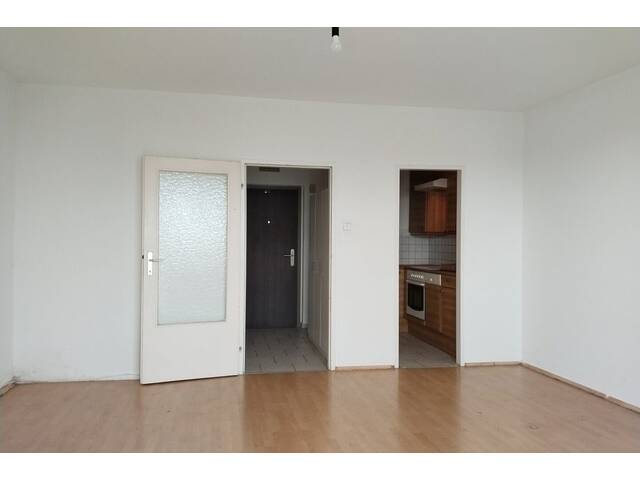 Immobilie in Linz - Zentrale 1-Zimmer-Wohnung mit Loggia und eigenem überdachten Parkplatz - Bild 4