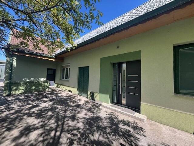 Immobilie in Pamhagen - Pamhagen - modernisierter Streckhof mit Tschadacke und Stadl in ruhiger Sonnenlage (Eckgrundstück) - Bild 2