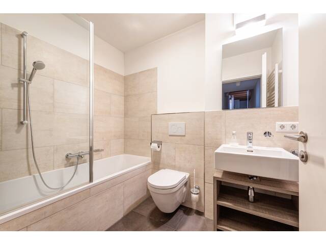 Immobilie in St. Anton am Arlberg - Exklusive 6-Personen-Suite im modernen Alpen-Stil mit Sauna und 2 Balkonen - Bild 4