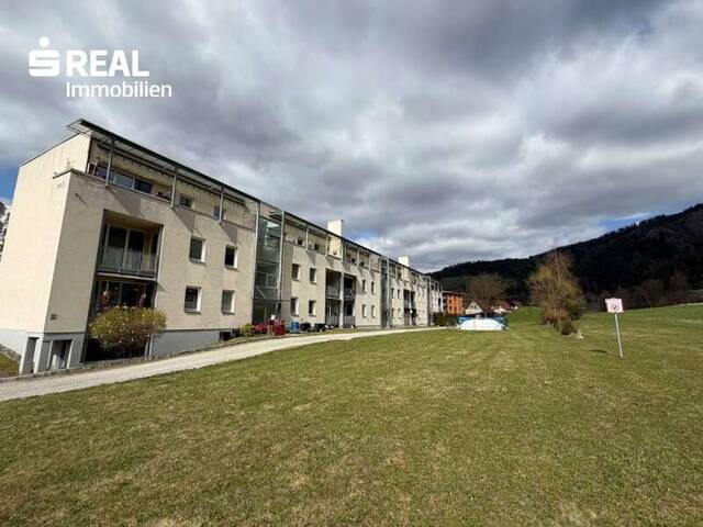 Immobilie in Leoben - Großzügige 4-Zimmer-Wohnung in beliebter Wohngegend in Leoben-Göss - Bild 2
