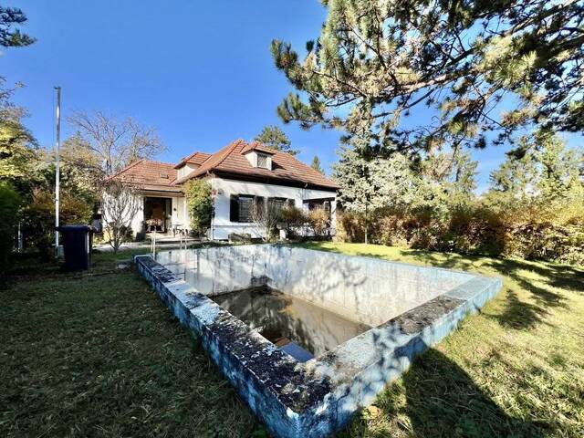 Immobilie in Theresienfeld - DER NÄCHSTE SOMMER KOMMT BESTIMMT - ca. 1.036 m² GFL - ca.100 m² WFL - 5 Zimmer - POOL - Garage - absolute Ruhelage - Potential zum Selbstgestalten - Bild 1