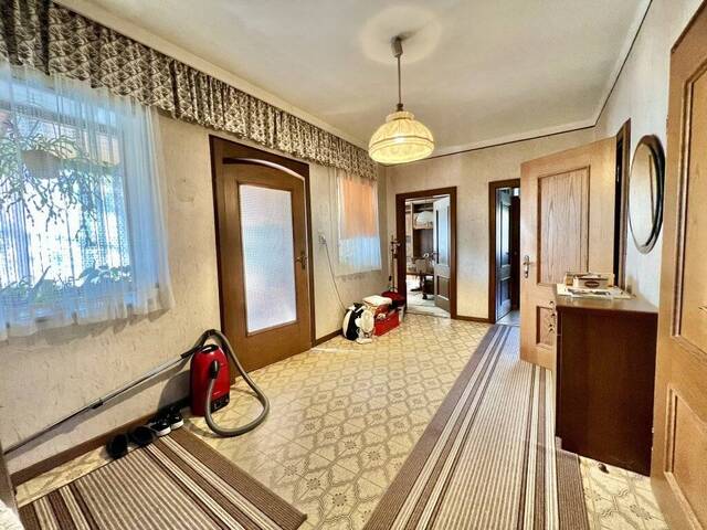 Immobilie in Theresienfeld - DER NÄCHSTE SOMMER KOMMT BESTIMMT - ca. 1.036 m² GFL - ca.100 m² WFL - 5 Zimmer - POOL - Garage - absolute Ruhelage - Potential zum Selbstgestalten - Bild 3